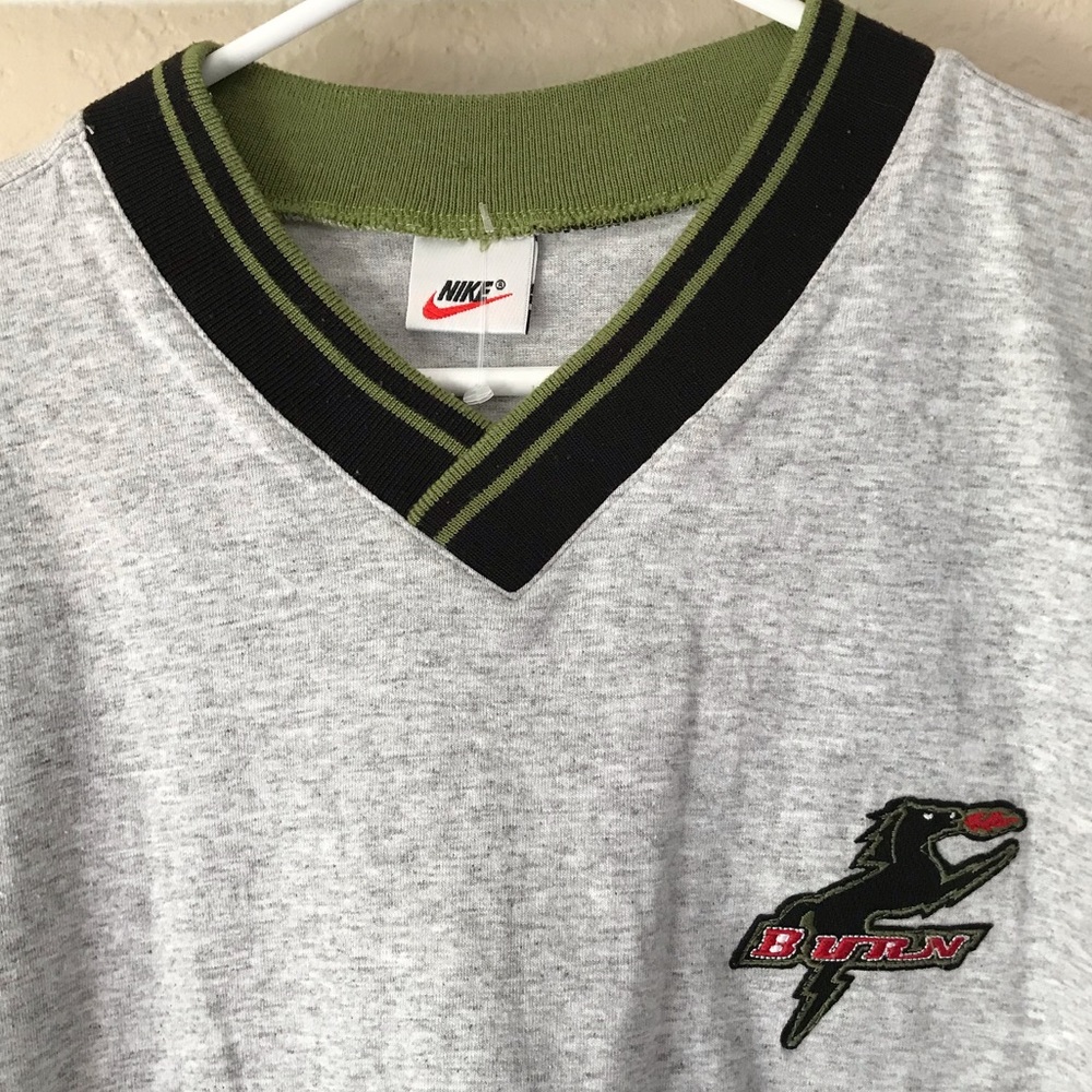 NIKE VINTAGE 90s MLS DALLAS BURN KNIT VNECK TSHIRT GREY MENS SIZE MEDIUM